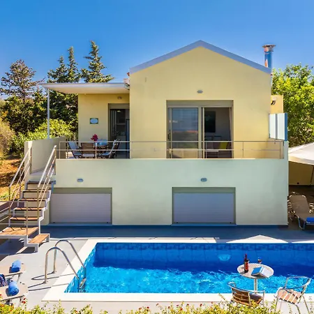 Villa Litsa *